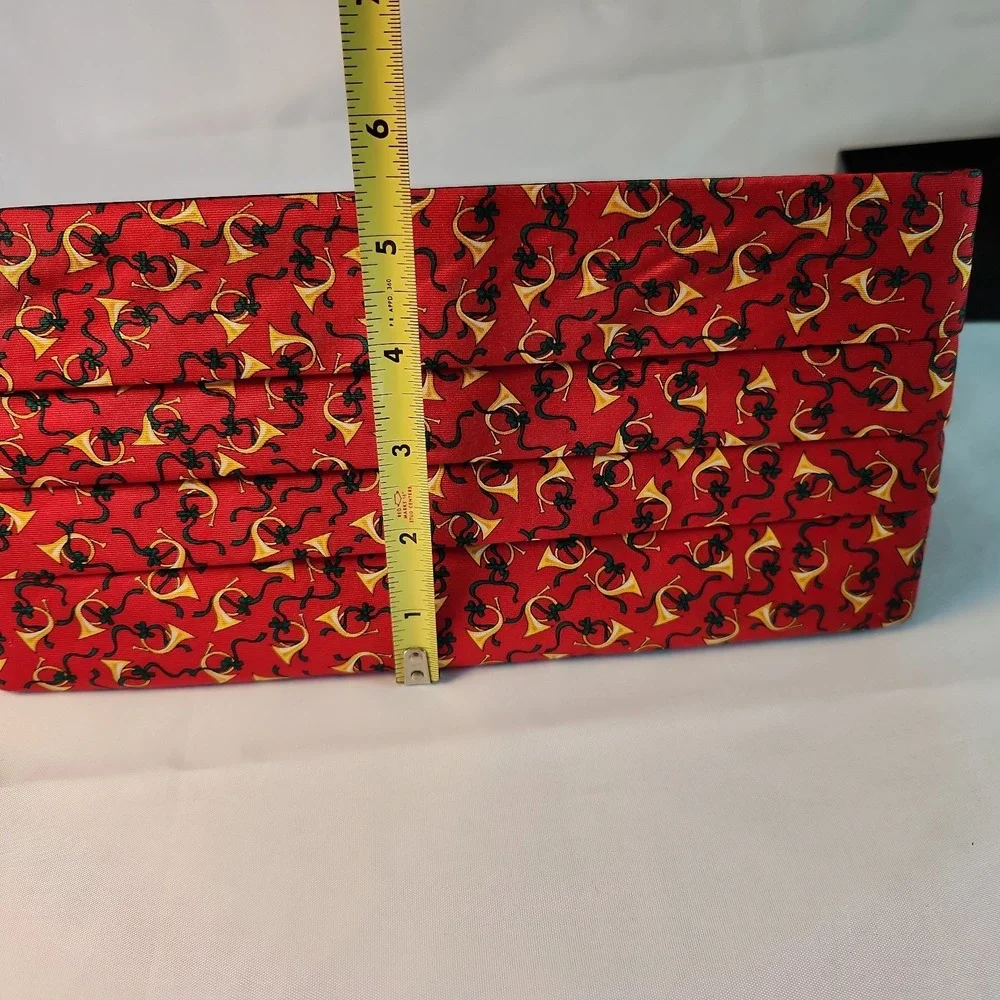 NIB Vintage Alynn USA Silk Cummerbund Bow Tie Set French Horn Music Red Tuxedo